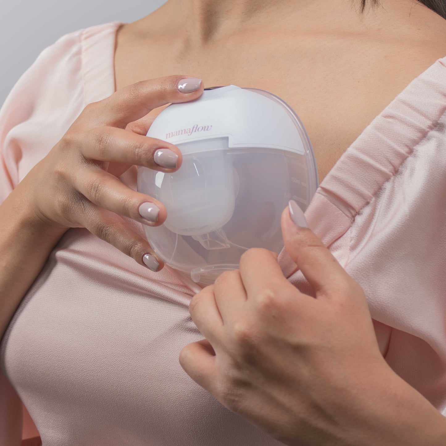 MamaFlow Double Smart Wearable Breast Pump With Case